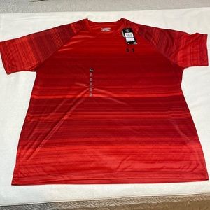 Men’s Under Armour heat gear shirt